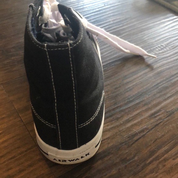 Black boots - Picture 3 of 4